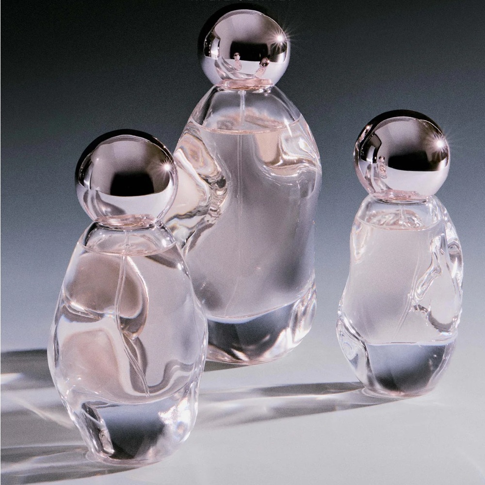 Cosmic perfume Kylie Jenner
